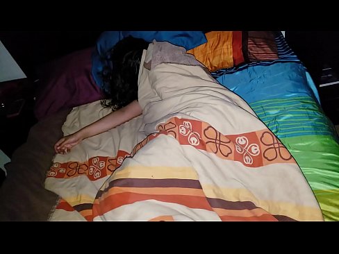 ❤️ ස්ටේප්සන් තම තරුණ සුළු මව නිදා සිටියදී ඇයට බැණ වදියි. Porno අපෙන්% si.xxxshake.ru% ❌️❤